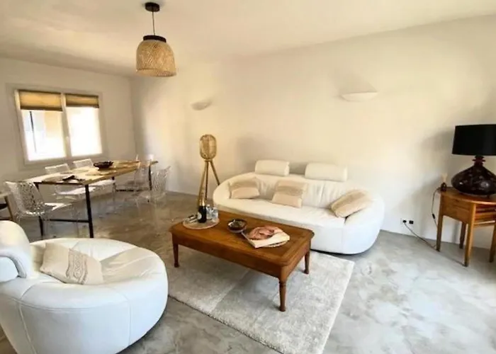 Feriehus Spacious House With Balcony *