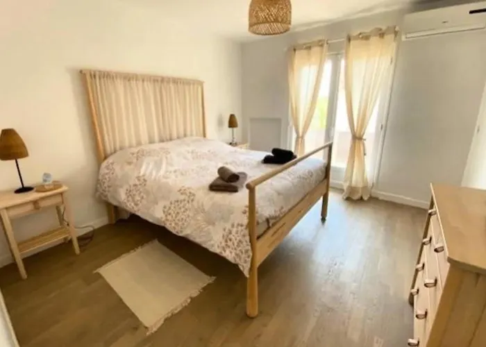 Spacious House With Balcony Сasa de vacaciones Sainte-Maxime